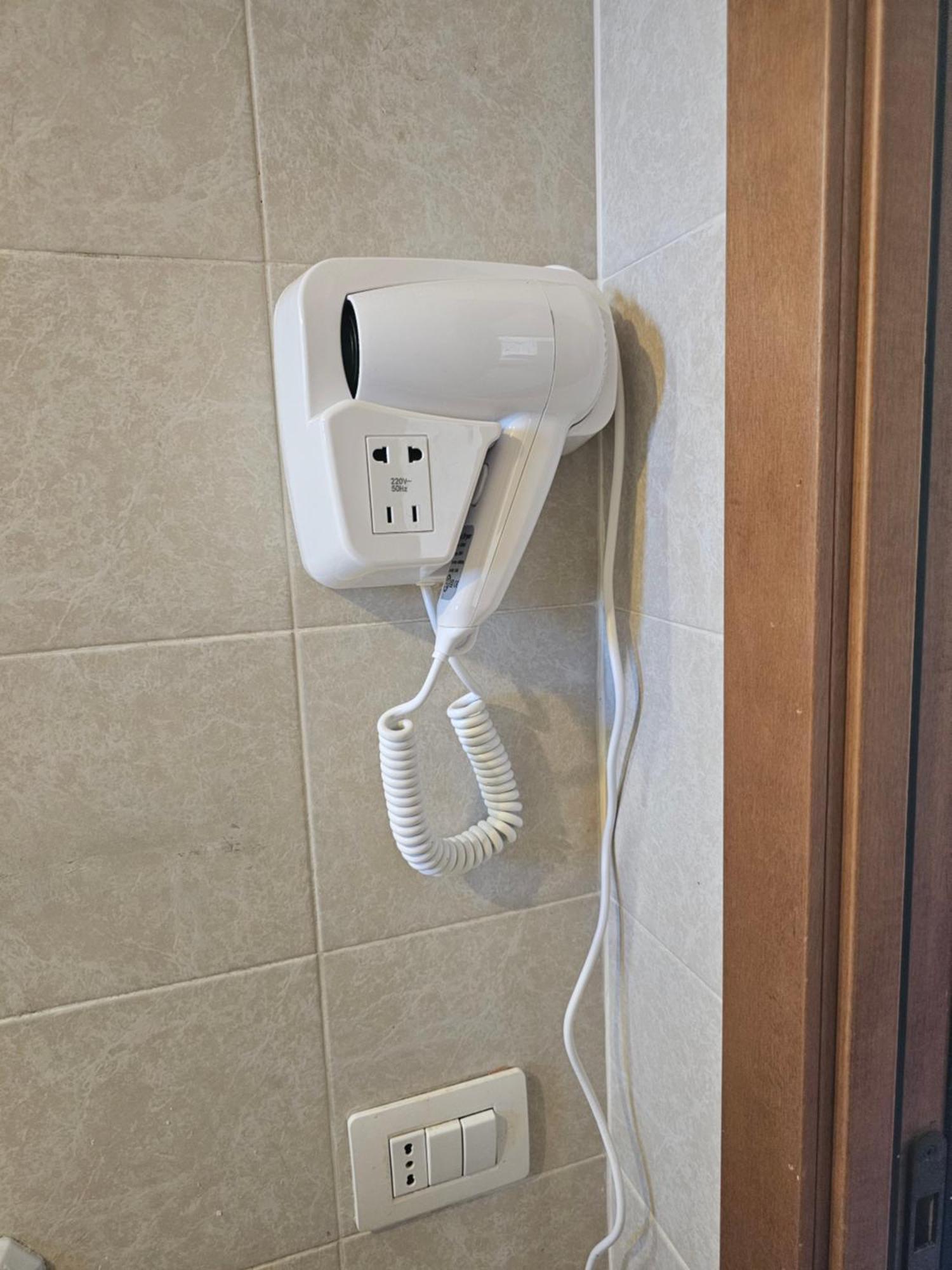 Claudio'S Home Airport フィウミチーノ エクステリア 写真